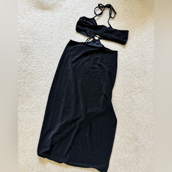 H&M Dresses & Skirts - ✨ H&M Divided Black Glitter Halter Maxi Dress – Ring Detail